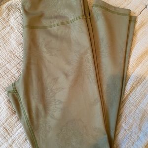 Zyia Fall Foilage Light n Tight